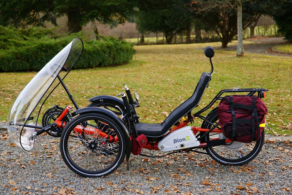 Bernard G., adepte des petites routes très vallonées de la Creuse, nous  fait un compte-rendu de son Scorpion, Roulcouché