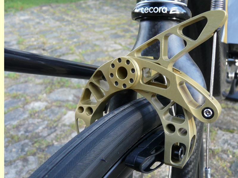 Frein M5 doré.