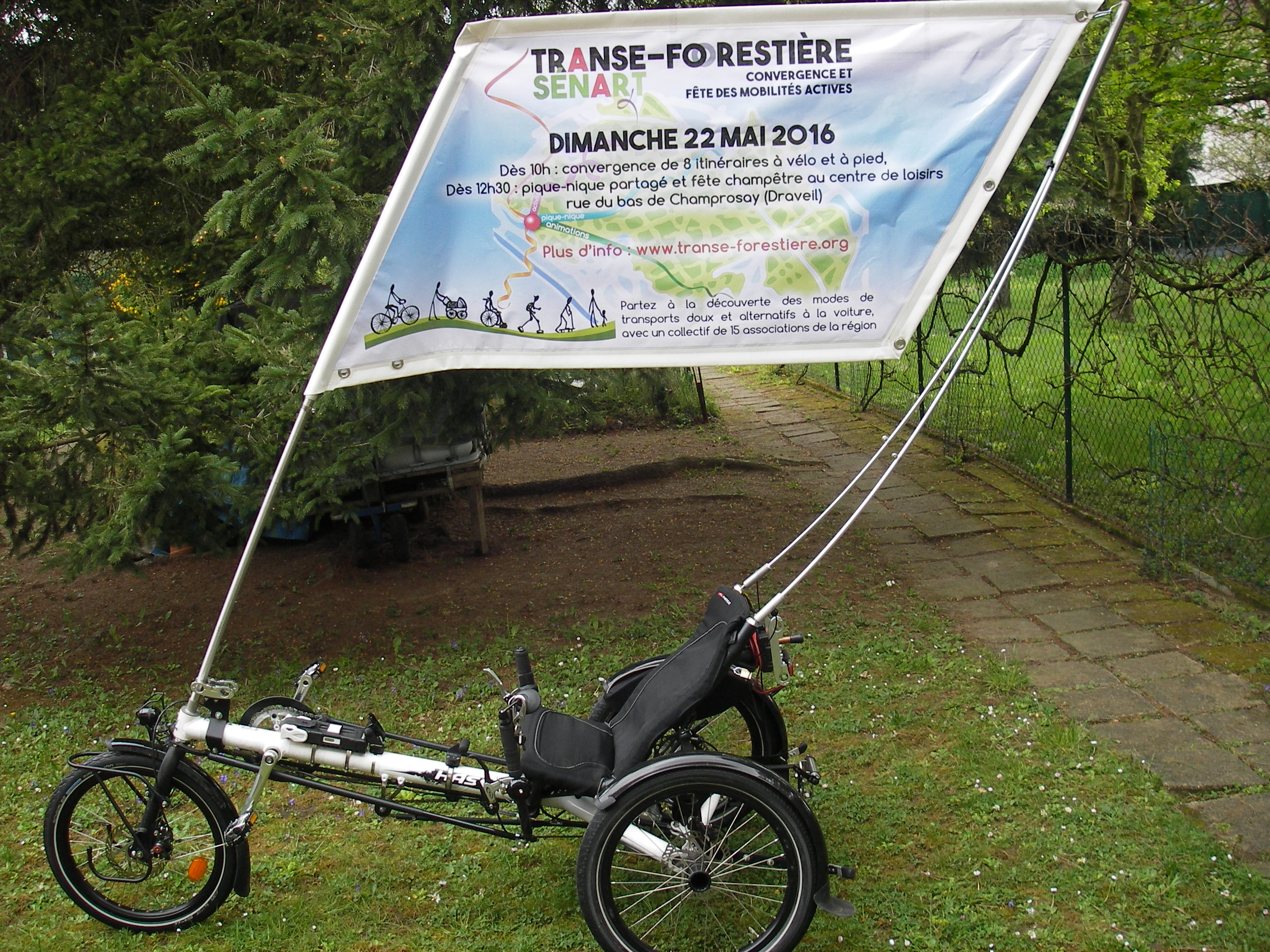 bannière sur tricycle couché Kettwiesel Hasebikes